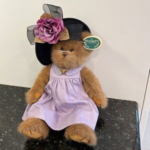 The Bearington Collection Sophie 14” Plush Bear With Tag Retired